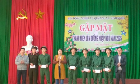 Xã Minh Nghĩa tổ chức gặp mặt tọa đàm các tân binh lên đường nhập ngũ năm 2025